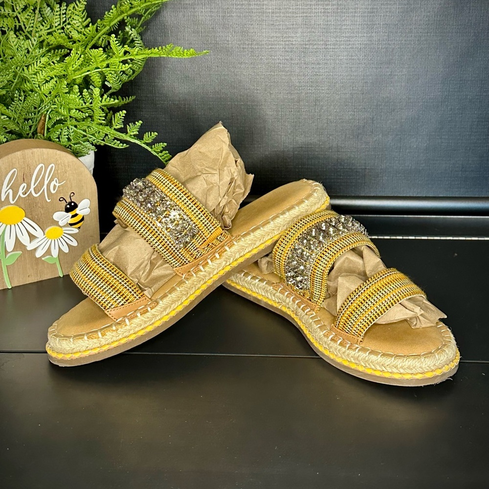 Crown‎ Vintage Miyan Embroidered Rhinestone Espadrille Slide Sandal Size 8M